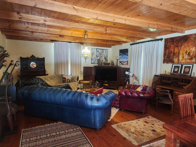 4 Bedroom Property for Sale in Nieu Bethesda Eastern Cape